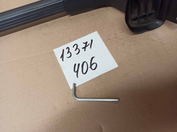 Bagażnik dachowy bazowy belki poprzeczki Peugeot 406 sedan