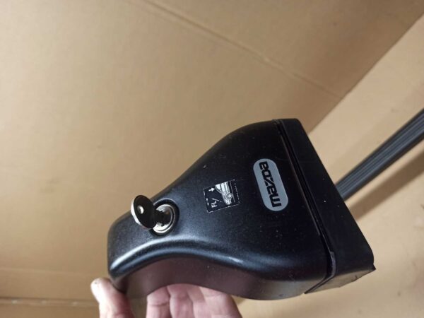 Bagażnik dachowy bazowy belki poprzeczki Mazda 5 05-10