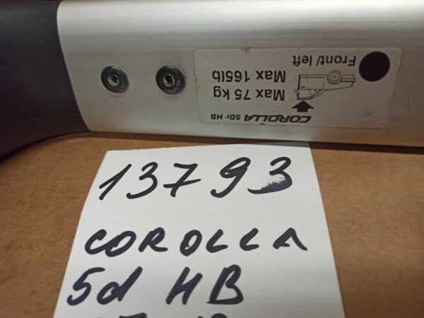 Bagażnik dachowy bazowy belki poprzeczki Toyota Corolla hatchback 5 drzwi 2006-2013