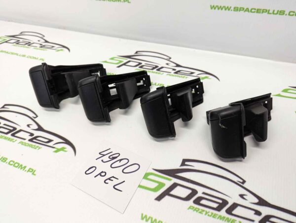 Stopy bagażnika dachowego Thule 4900 Opel.