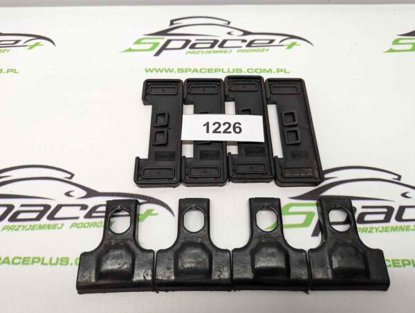 PXL_20231125_152730902_scaled.jpg Thule kit 1226 lub 141226 kit dopasowujący
