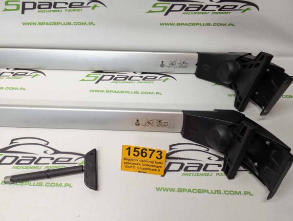 PXL_20240531_072734181_scaled.jpg Bagażnik dachowy bazowy belki poprzeczki Volkswagen Golf 5 , 6 hatchback 5 drzwi