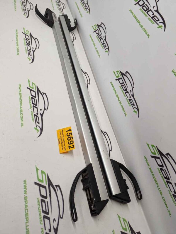 PXL_20240620_124926274_scaled.jpg Bagażnik dachowy bazowy belki poprzeczki Mercedes kombi