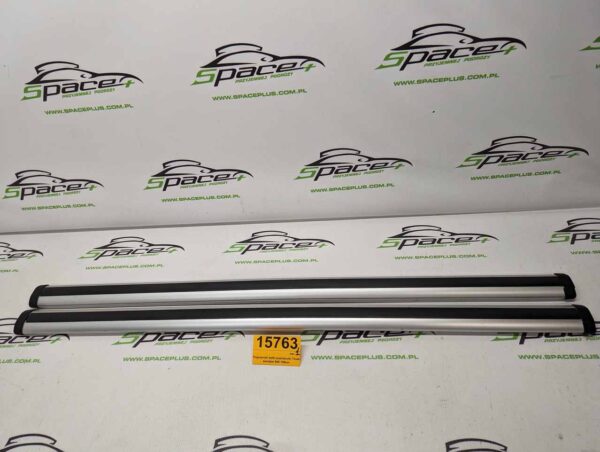 PXL_20240923_072212569_scaled.jpg Poprzeczki belki poprzeczki Thule Aerobar 860 108cm