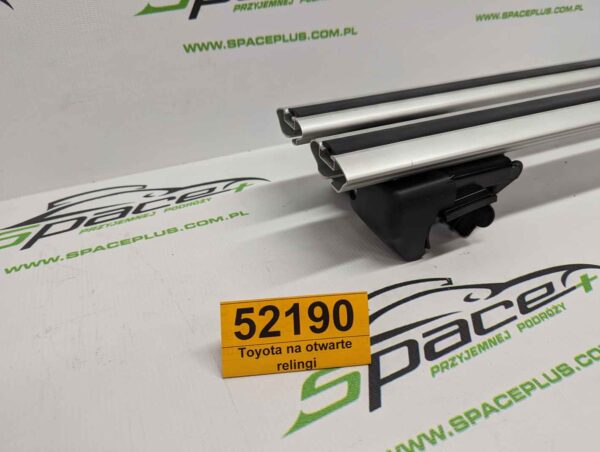 PXL_20241119_142855364_scaled.jpg Bagażnik dachowy bazowy belki poprzeczki na otwarte relingi Toyota 109cm