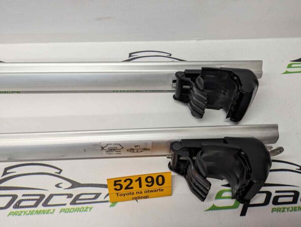 PXL_20241119_142919033_scaled.jpg Bagażnik dachowy bazowy belki poprzeczki na otwarte relingi Toyota 109cm