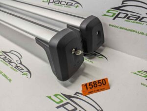 PXL_20250217_155516472_scaled.jpg Bagażnik dachowy bazowy belki poprzeczki Oryginał BMW 1 F40 19-24