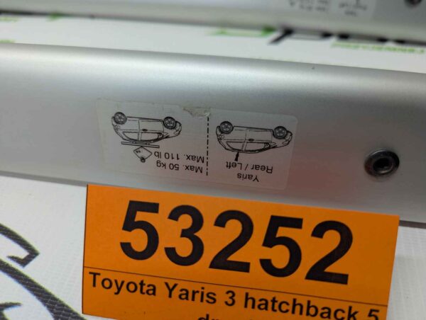 Bagażnik dachowy bazowy Oryginał belki poprzeczki Toyota Yaris 3 hatchback 5 drzwi