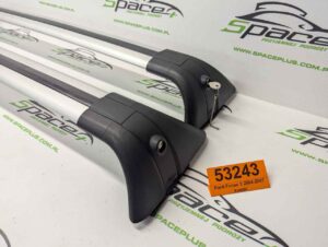 PXL_20250524_085303771_scaled.jpg Bagażnik dachowy bazowy Oryginał belki poprzeczki Ford Focus 2 2004-2007 kombi