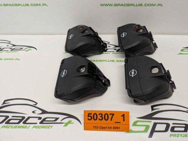 Stopy bagażnika dachowego z kitem do samochodów Opel Crossland X,  Grandland X. na relingi.