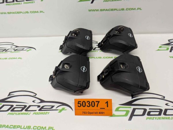 Stopy bagażnika dachowego z kitem do samochodów Opel Crossland X,  Grandland X. na relingi.