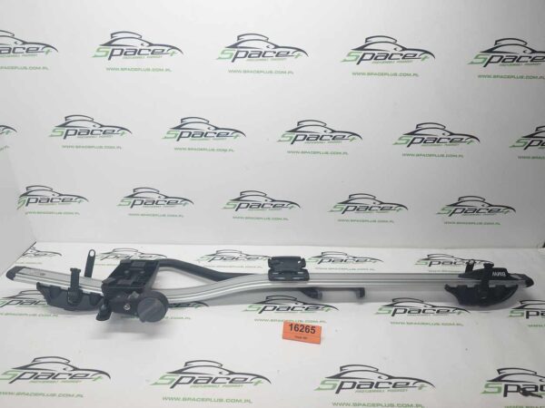 20250919_125639_scaled.jpg Uchwyt bagażnik rowerowy Thule 591 BMW