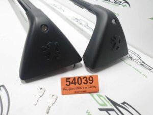 20251028_121447_scaled.jpg Bagażnik dachowy bazowy belki poprzeczki Peugeot 5008 1 w punkty dachowe