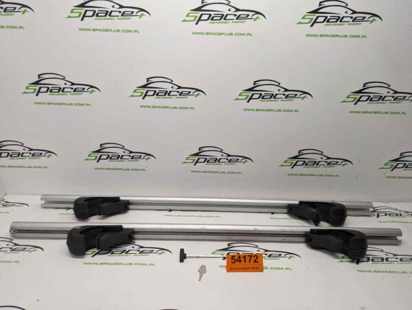 PXL_20251115_121650581_scaled.jpg Bagażnik dachowy bazowy belki poprzeczki Brio na otwarte relingi.