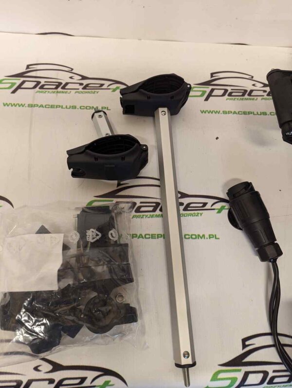 Uchwyt bagażnik rowerowy platforma na hak Menabo Antares na 2 rowery