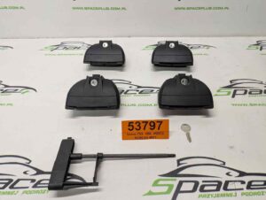 PXL_20251126_122440901_scaled.jpg Stopy bagażnika dachowego z kitem Volvo V60, V60CC Cross Country Y20, XC60