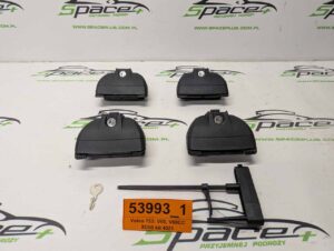 PXL_20251126_124304503_scaled.jpg Stopy bagażnika dachowego z kitem Volvo V60, V60CC Cross Country Y20, XC60