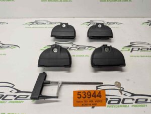 PXL_20251126_125113951_scaled.jpg Stopy bagażnika dachowego z kitem Volvo V60, V60CC Cross Country Y20, XC60