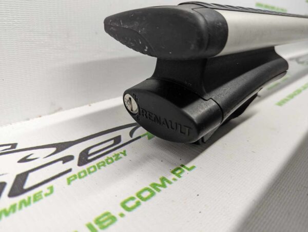 Bagażnik dachowy bazowy na otwarte relingi Thule 775 wingbar 127cm z napisem Renault.