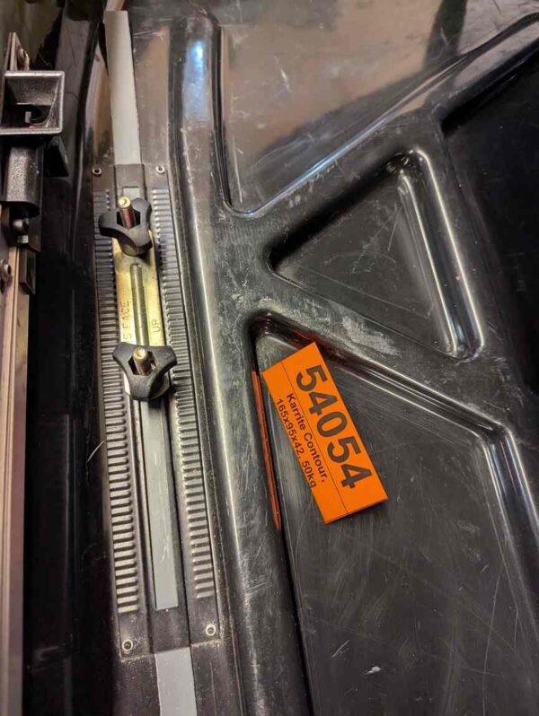 Bagażnik box dachowy Karrite Contour