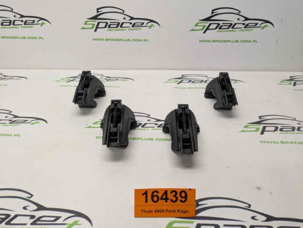 Stopy bagażnika dachowego Thule 4900 Ford Kuga.