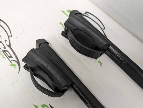 Bagażnik dachowy bazowy na otwarte relingi Thule 775 Squarebar 108cm.