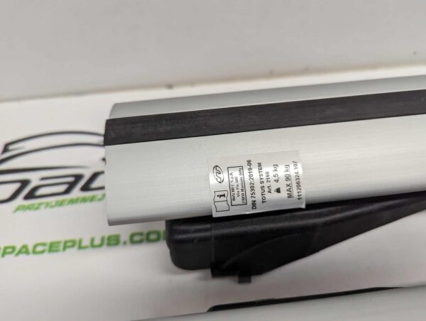 Bagażnik dachowy bazowy belki poprzeczki na zintegrowane relingi CAM 2166 FLY Light