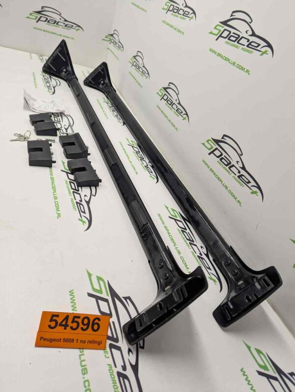 Bagażnik dachowy bazowy belki poprzeczki Peugeot 5008 1 na relingi