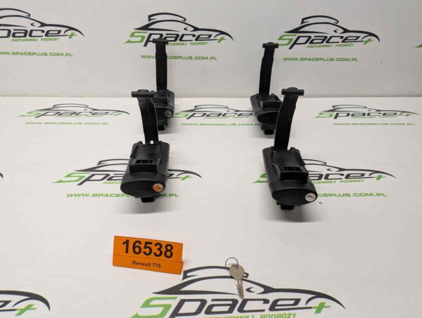 Stopy bagażnika dachowego Renault Thule 775.