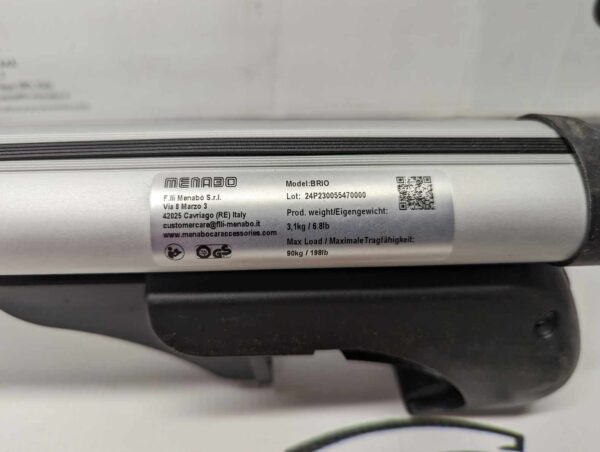 Bagażnik dachowy bazowy belki poprzeczki Brio na otwarte relingi.