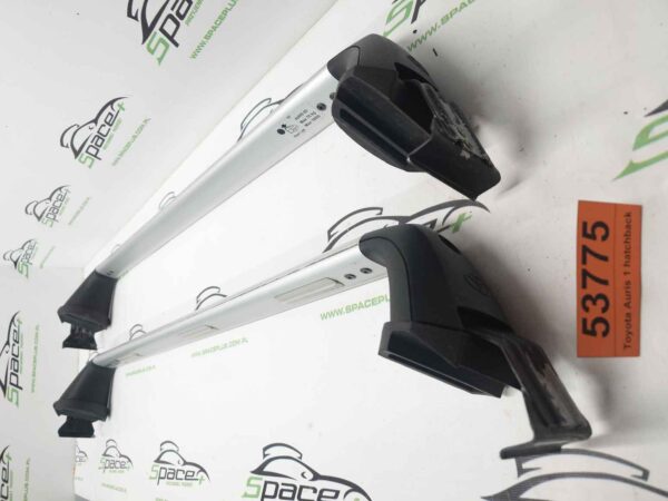 Bagażnik dachowy bazowy belki poprzeczki Toyota Auris 1 hatchback