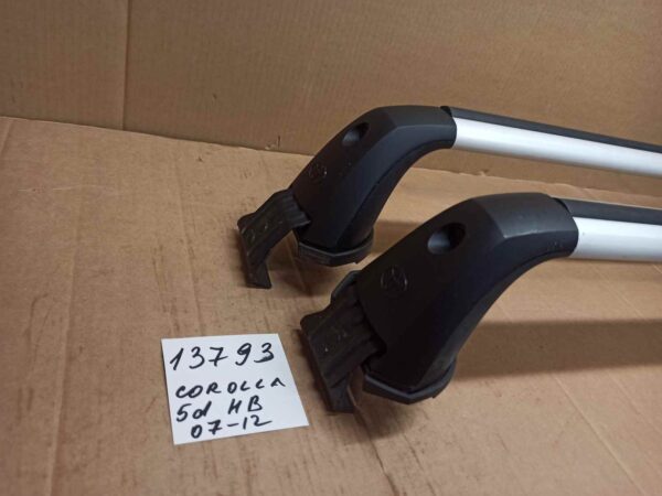 Bagażnik dachowy bazowy belki poprzeczki Toyota Corolla hatchback 5 drzwi 2006-2013