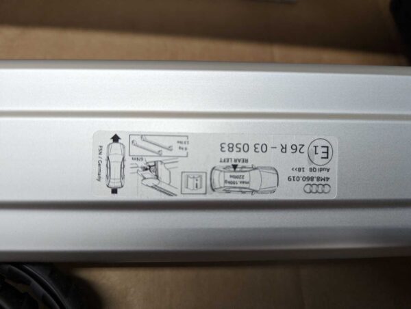 Bagażnik dachowy bazowy belki poprzeczki Audi Q8 po 2018