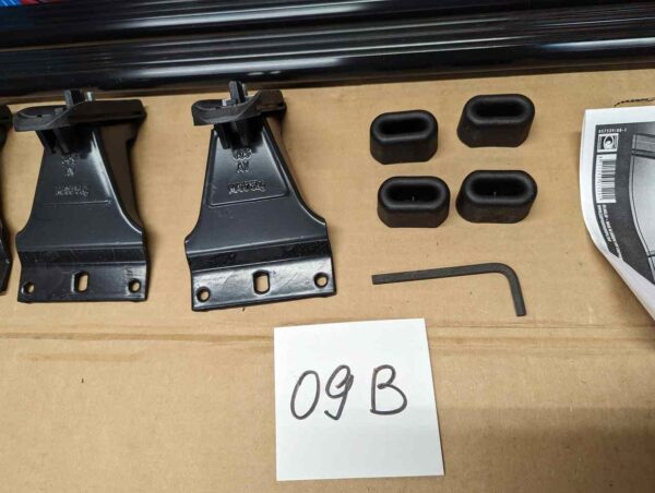 Bagażnik dachowy bazowy Carpoint 09B Peugeot 306