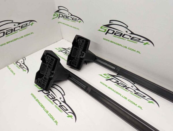 Bagaznik dachowy Thule SquareBar 769 + Kit 145146 + Stopy 7105