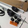 PXL_20250409_161535114_scaled-2.jpg Bagażnik dachowy bazowy belki poprzeczki Amazon Basics 132cm B083T53K3P na otwarte relingi.