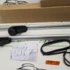 PXL_20250409_161552288_scaled.jpg Bagażnik dachowy bazowy belki poprzeczki Amazon Basics 132cm B083T53K3P na otwarte relingi.