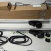 PXL_20250409_161554949_scaled-1.jpg Bagażnik dachowy bazowy belki poprzeczki Amazon Basics 132cm B083T53K3P na otwarte relingi.