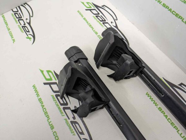 Bagaznik dachowy Thule SquareBar 760 + Stopy 755
