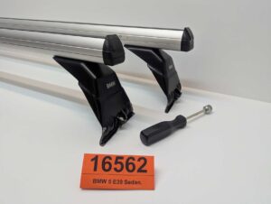 Bagażnik dachowy bazowy belki poprzeczki BMW 5 E39 Sedan.