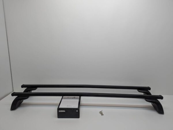 Bagaznik dachowy Thule SquareBar EVO 7121 + Kit 183091 + Stopy 751