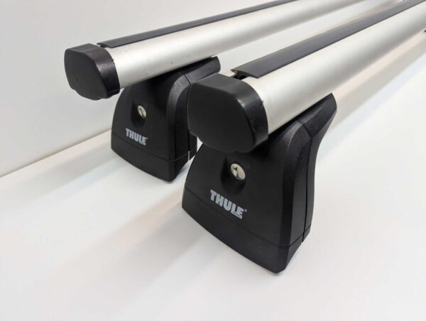 Bagaznik dachowy Thule ProBar 391 + Kit 183072 + Stopy 751