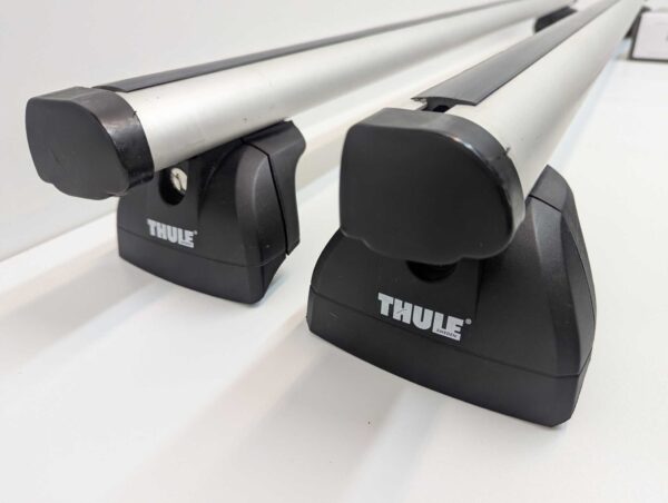 Bagaznik dachowy Thule ProBar 391 + Kit 184029 + Stopy 753