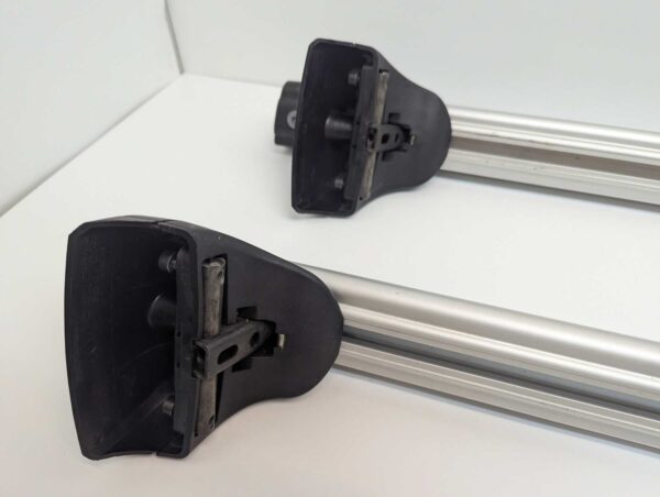 Bagaznik dachowy Thule ProBar 391 + Kit 184039 + Stopy 753