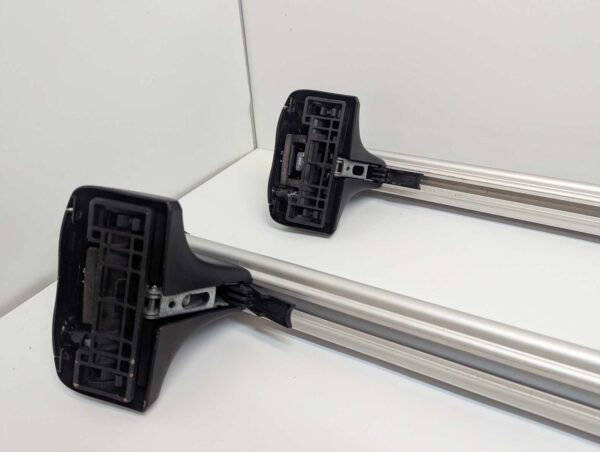 Bagaznik dachowy Thule ProBar 391 + Kit 141361 + Stopy 754