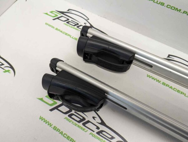 Bagaznik dachowy Thule Aerobar 863 + Stopy 775