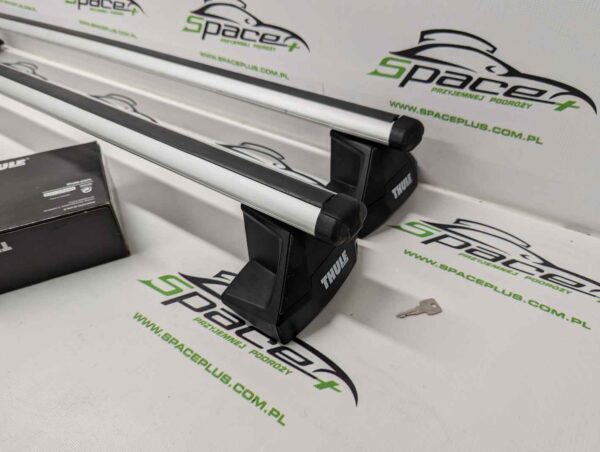 PXL_20260208_062824592_scaled-10.jpg Bagaznik dachowy Thule Aerobar 863 + Kit 145194 + Stopy 7105