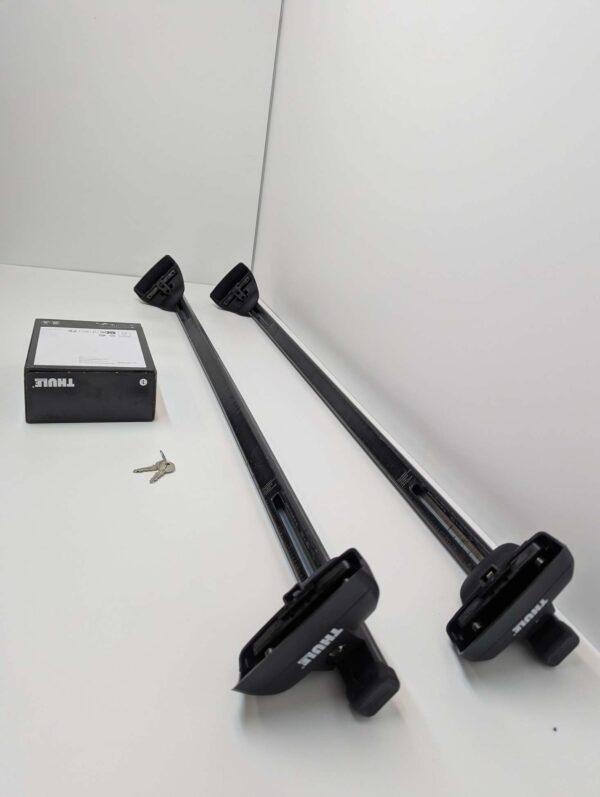 PXL_20260618_093416996_scaled.jpg Bagaznik dachowy Thule SquareBar EVO 7122 + Kit 184019 + Stopy 753
